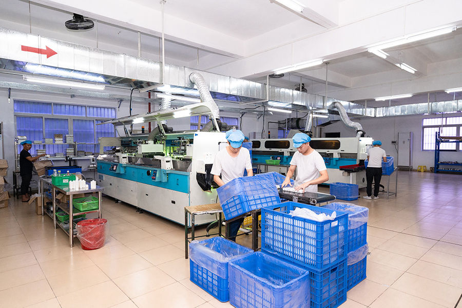 FOSHAN SHUNDE QUANYE PLASTICS CO.,LTD chaîne de production de fabricant